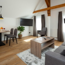 Wohn-/ Esszimmer Wohnung 12