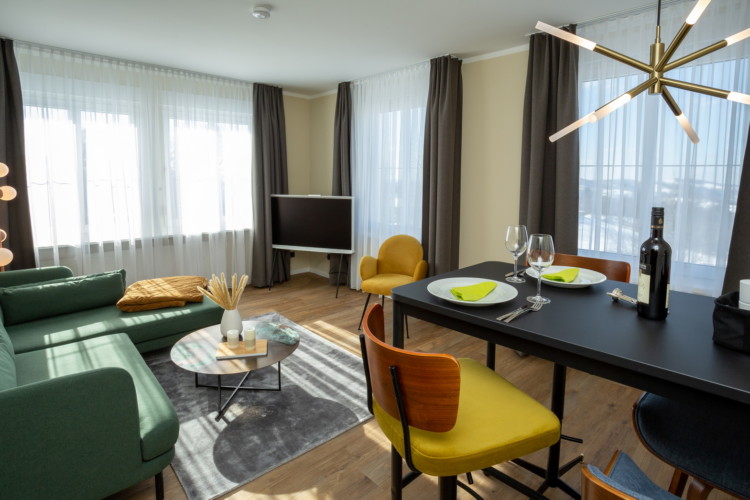 Wohn-/Esszimmer Wohnung 5